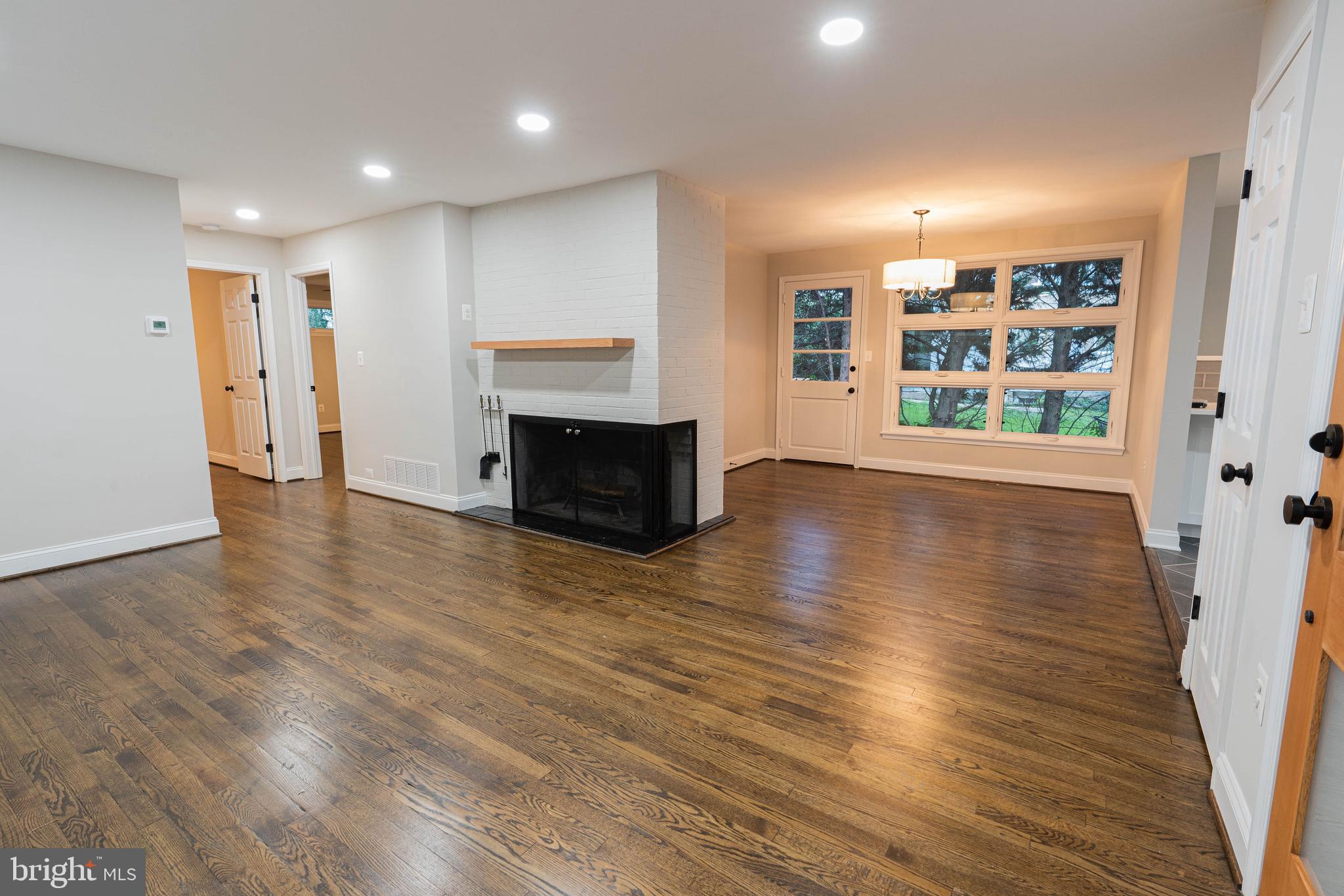 ROLAND PARK - Residential