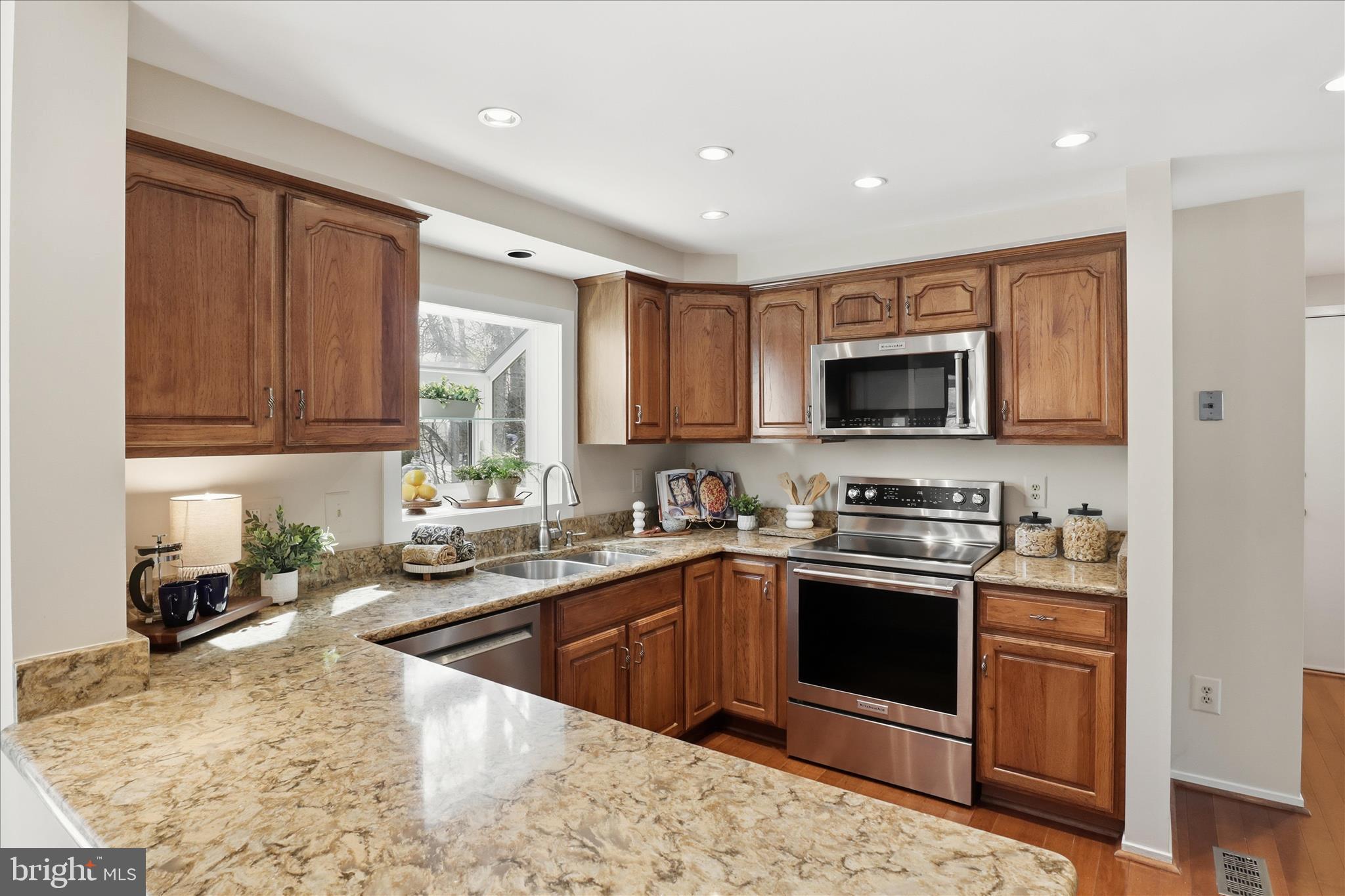 BURKE CENTRE - Residential