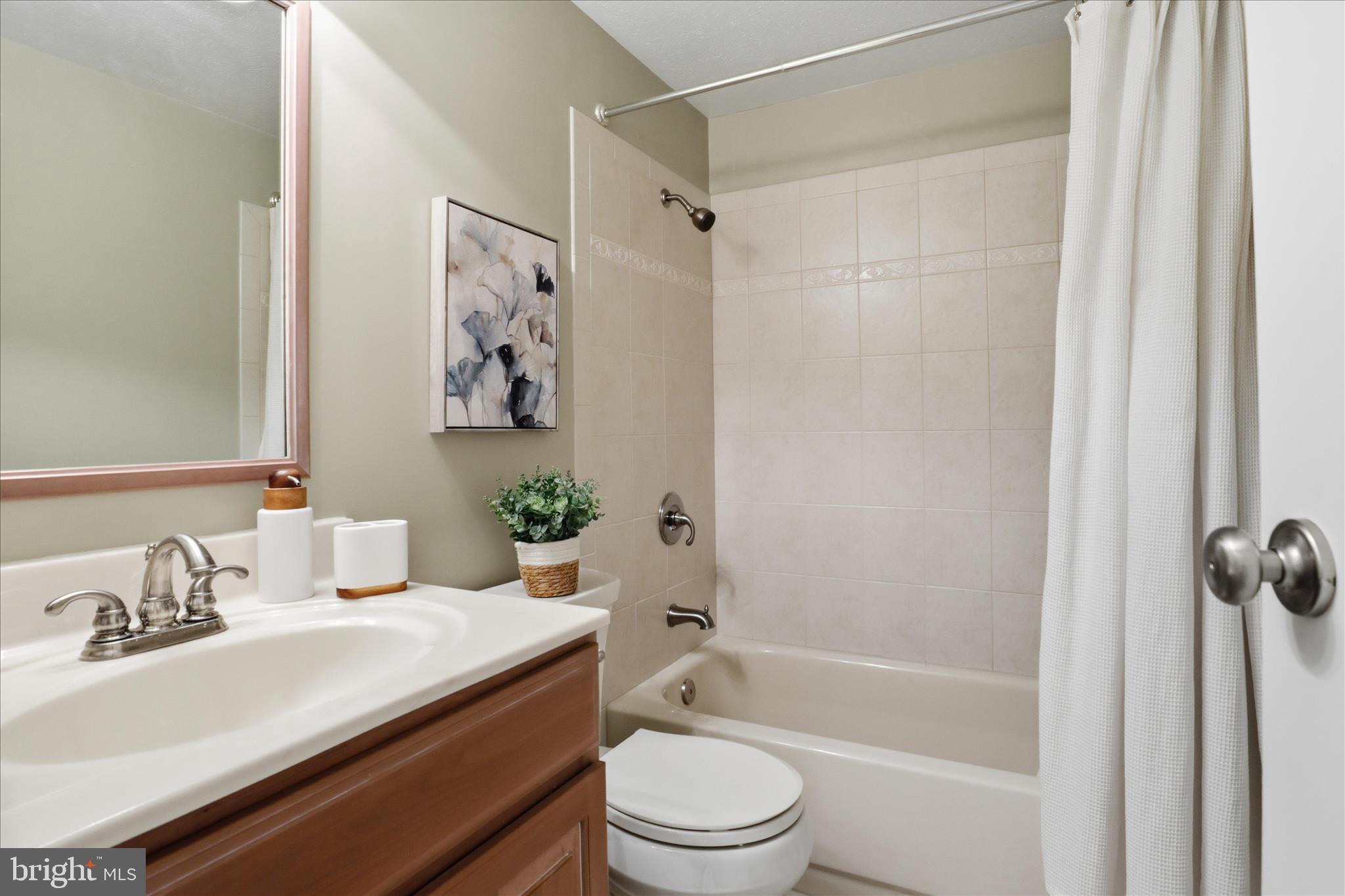 BURKE CENTRE - Residential