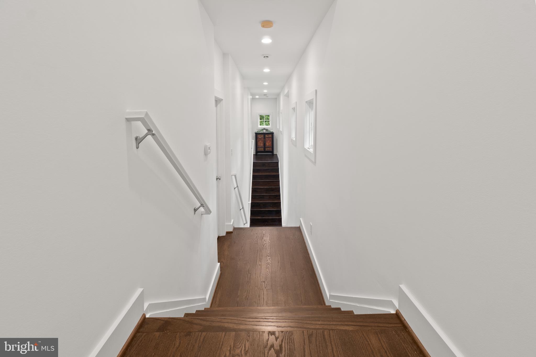 WATERS RIDGE - Residential