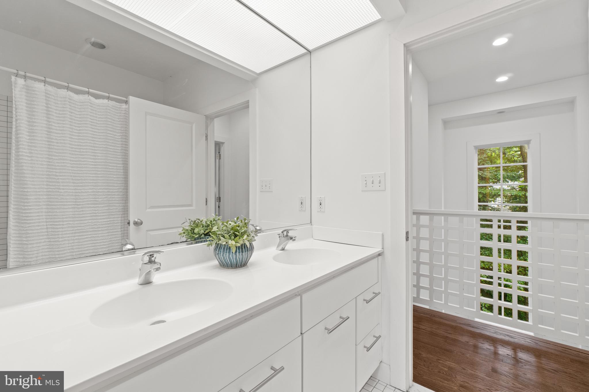 WATERS RIDGE - Residential