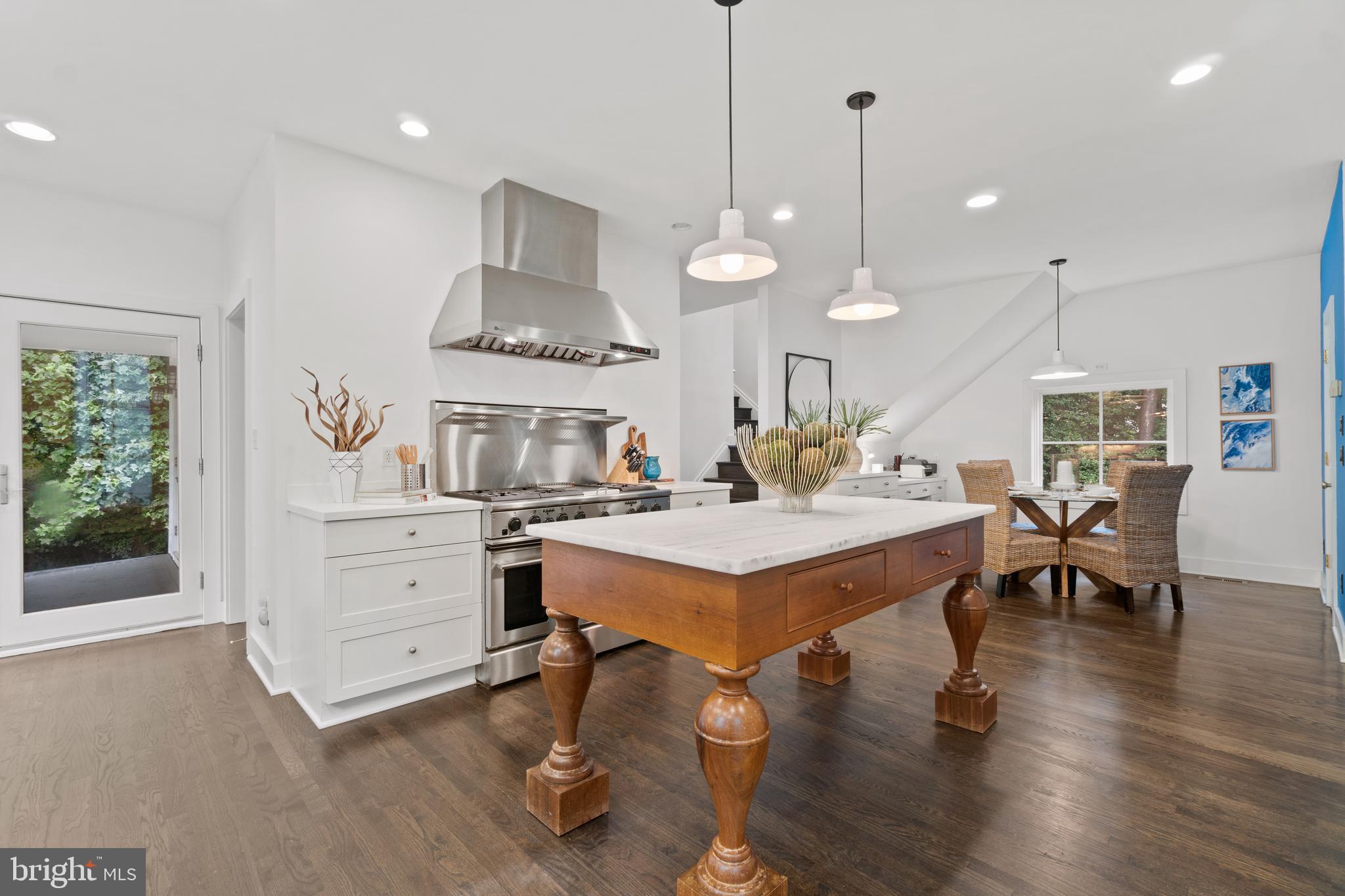 WATERS RIDGE - Residential