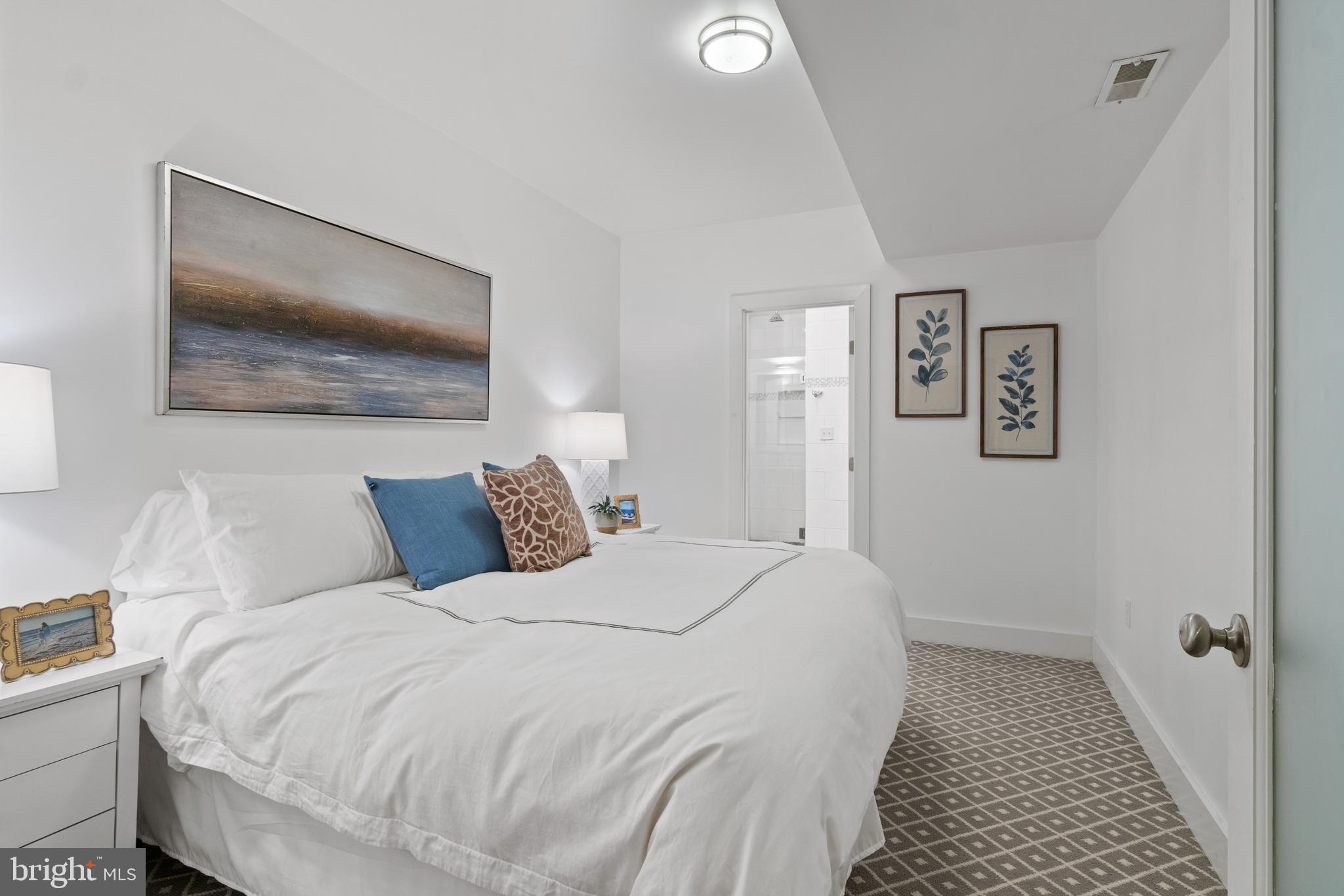 WATERS RIDGE - Residential