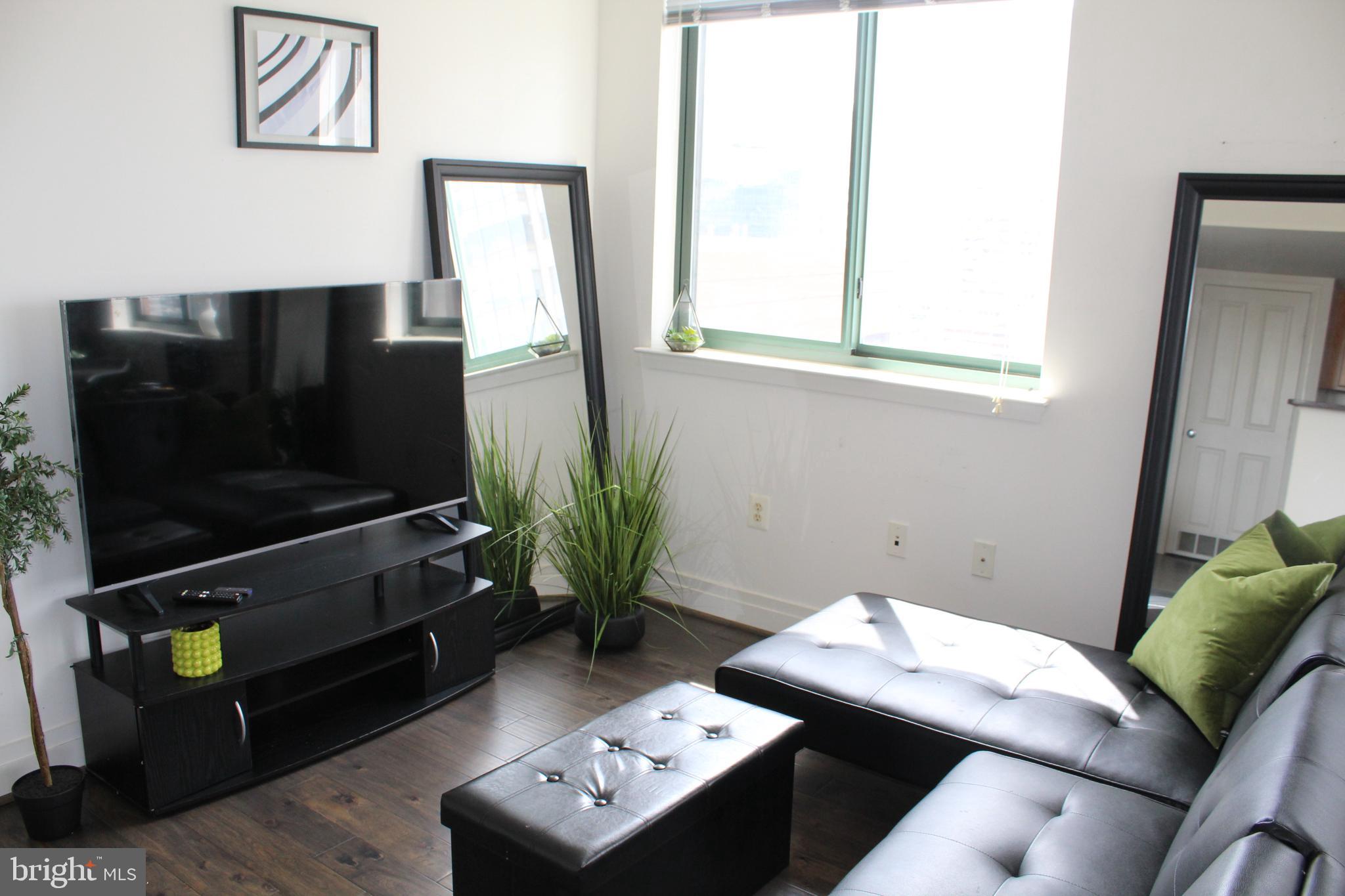 INNER HARBOR - Residential Lease