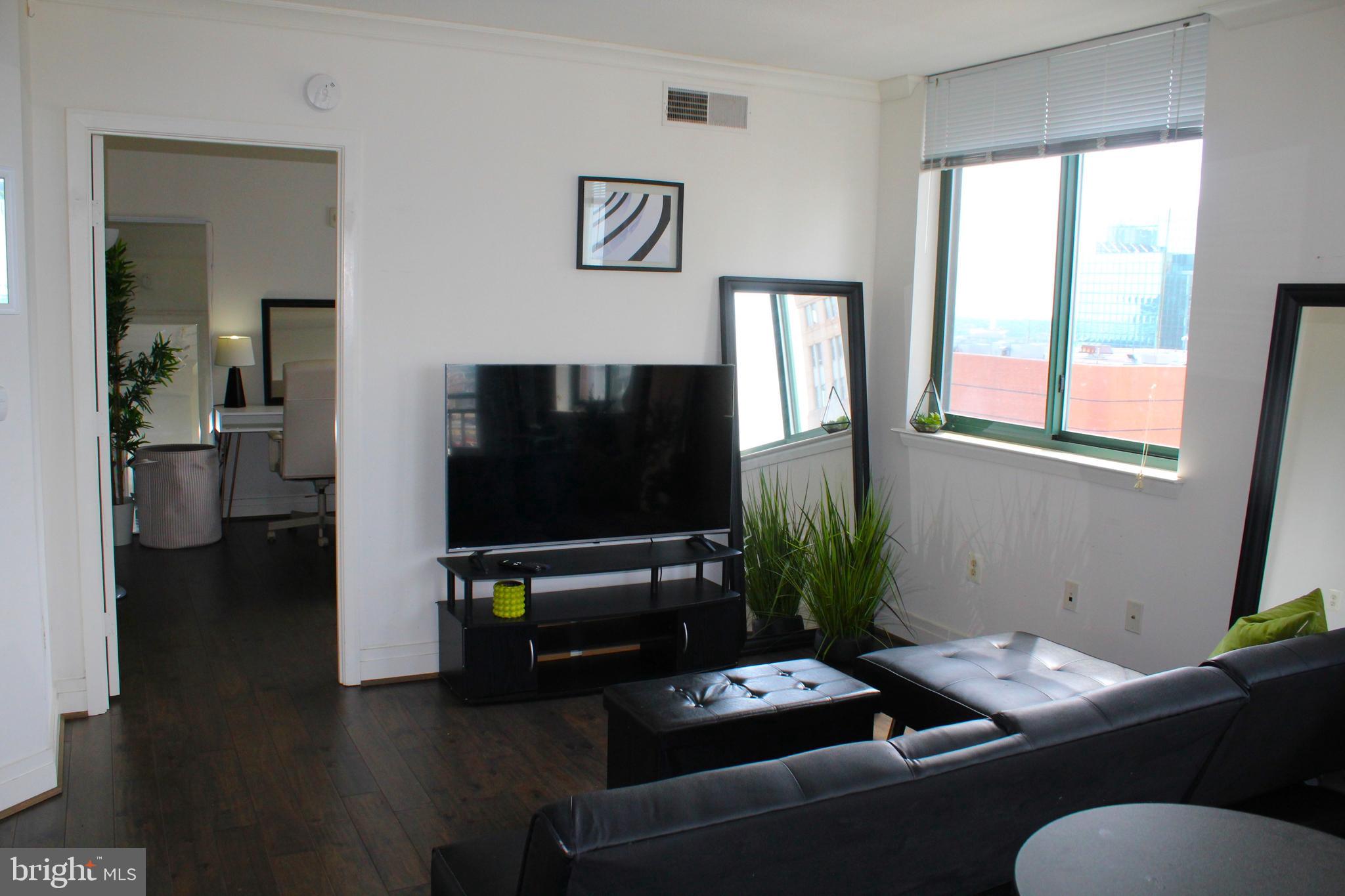 INNER HARBOR - Residential Lease