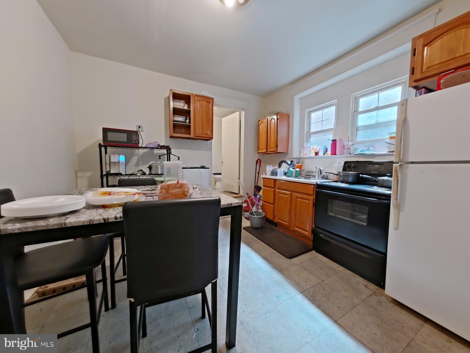 FRANKFORD - Commercial Sale