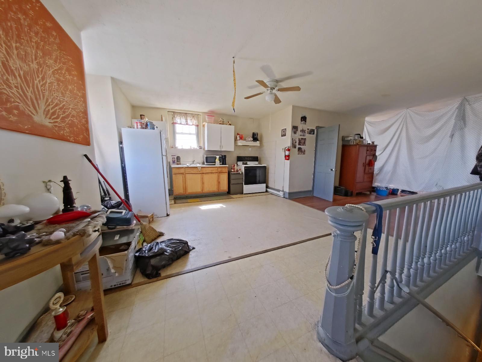 FRANKFORD - Commercial Sale