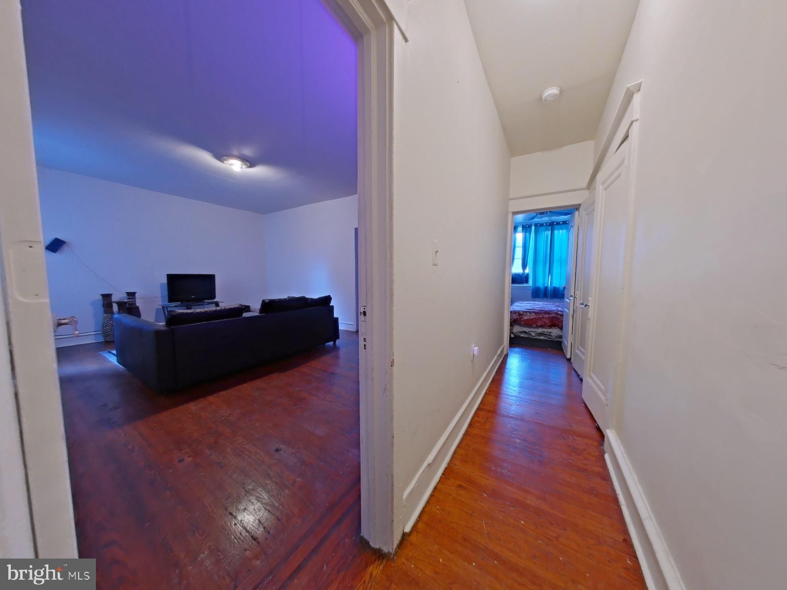 FRANKFORD - Commercial Sale