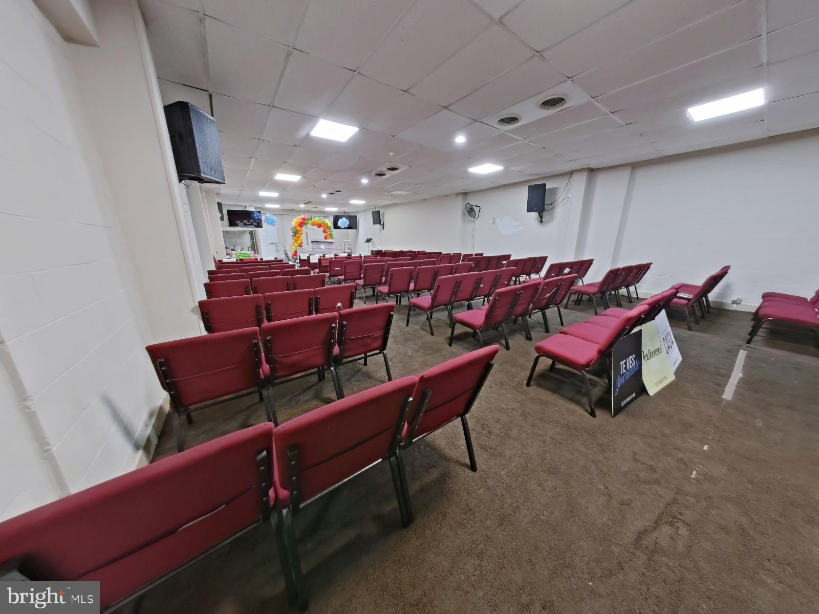 FRANKFORD - Commercial Sale