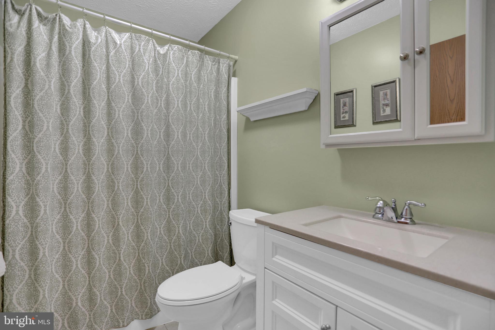 HARBOUR OAKS - Residential