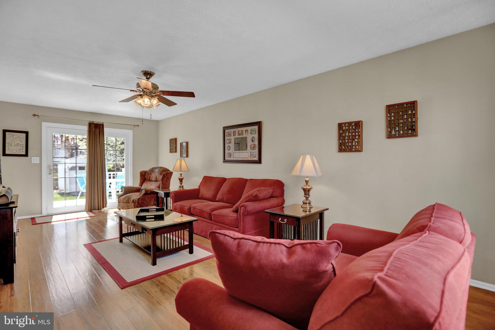 HARBOUR OAKS - Residential