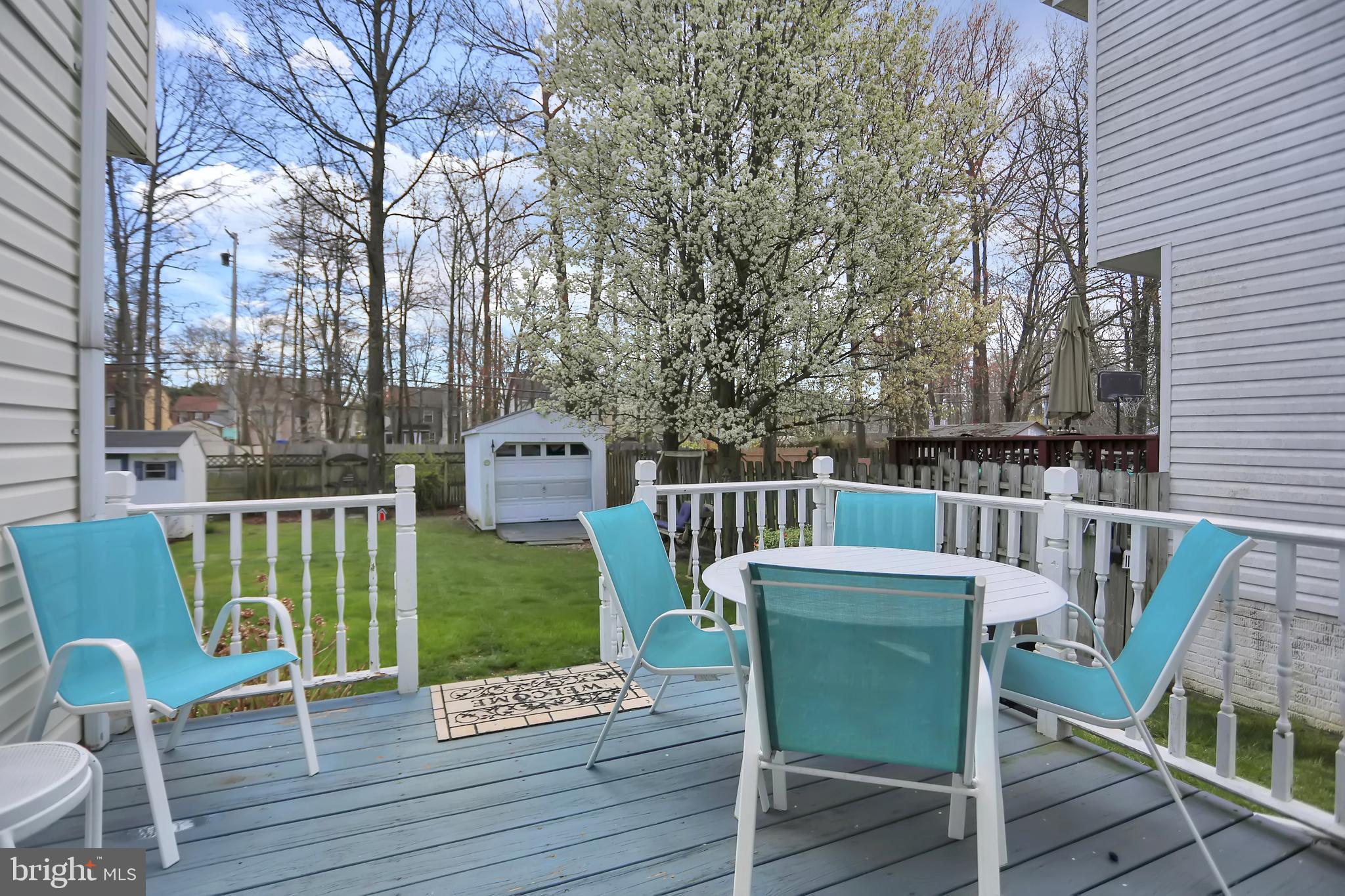 HARBOUR OAKS - Residential