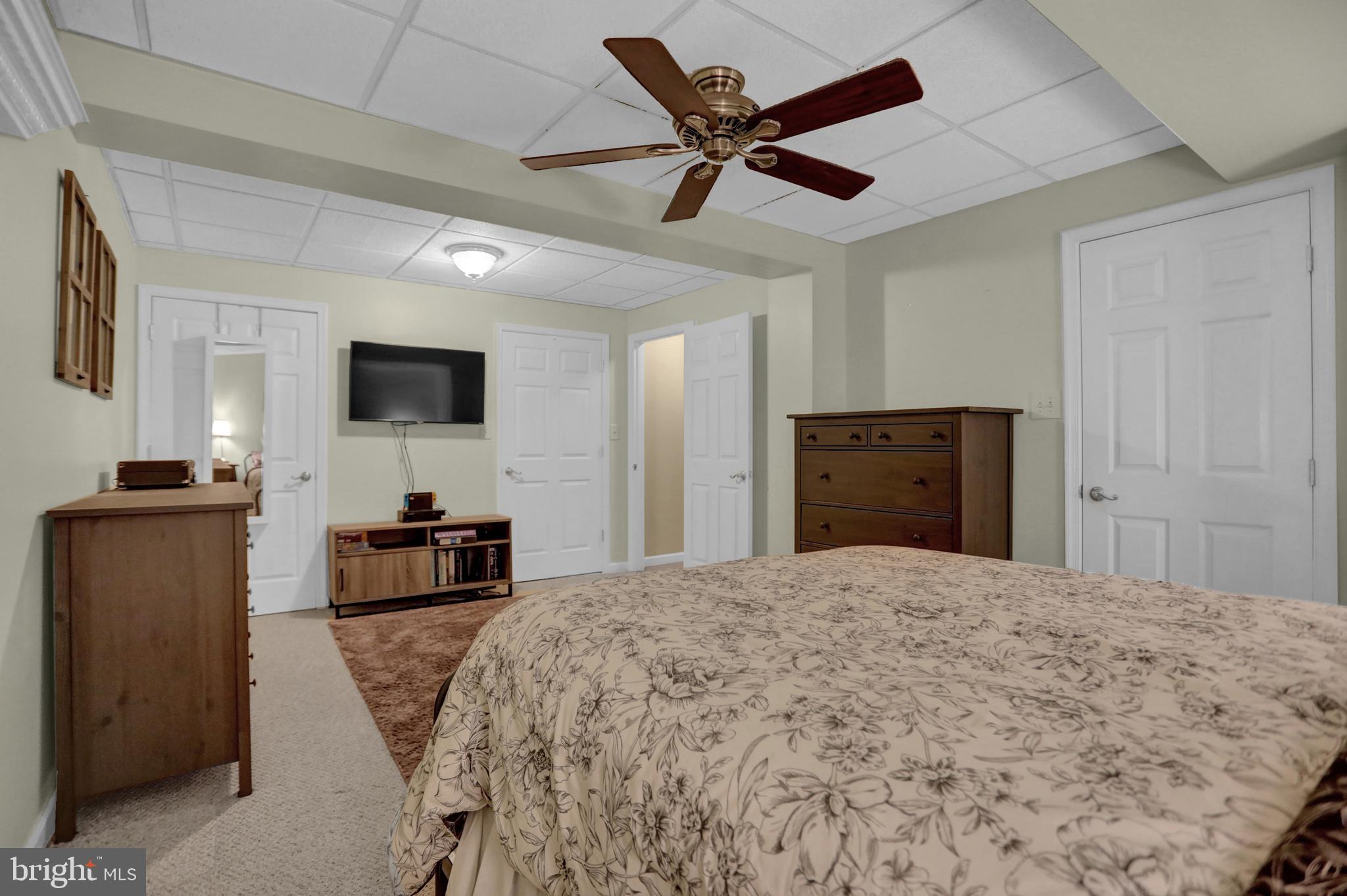 HARBOUR OAKS - Residential