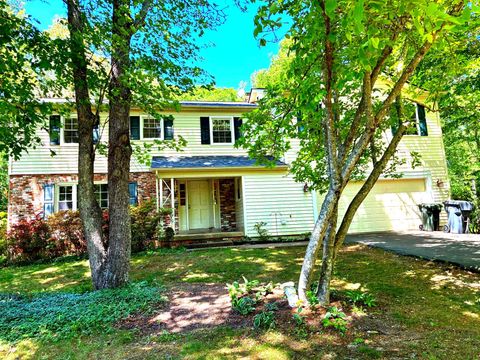 Photo of 8324 Morningside Drive, MANASSAS, VA 20112 (MLS # VAPW2118104)
