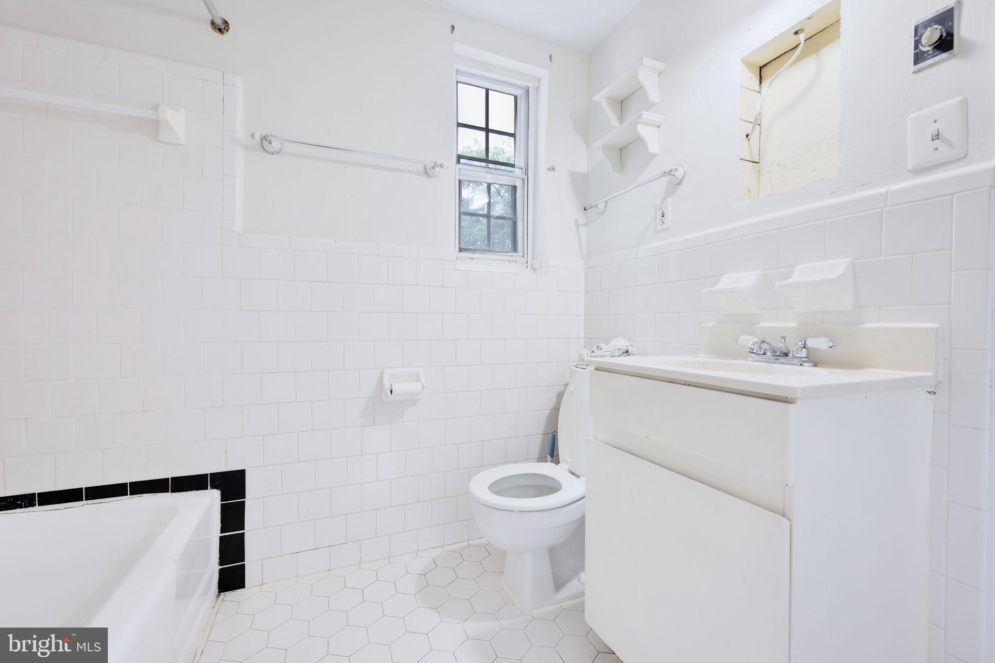 POTOWMACK CROSSING - Residential