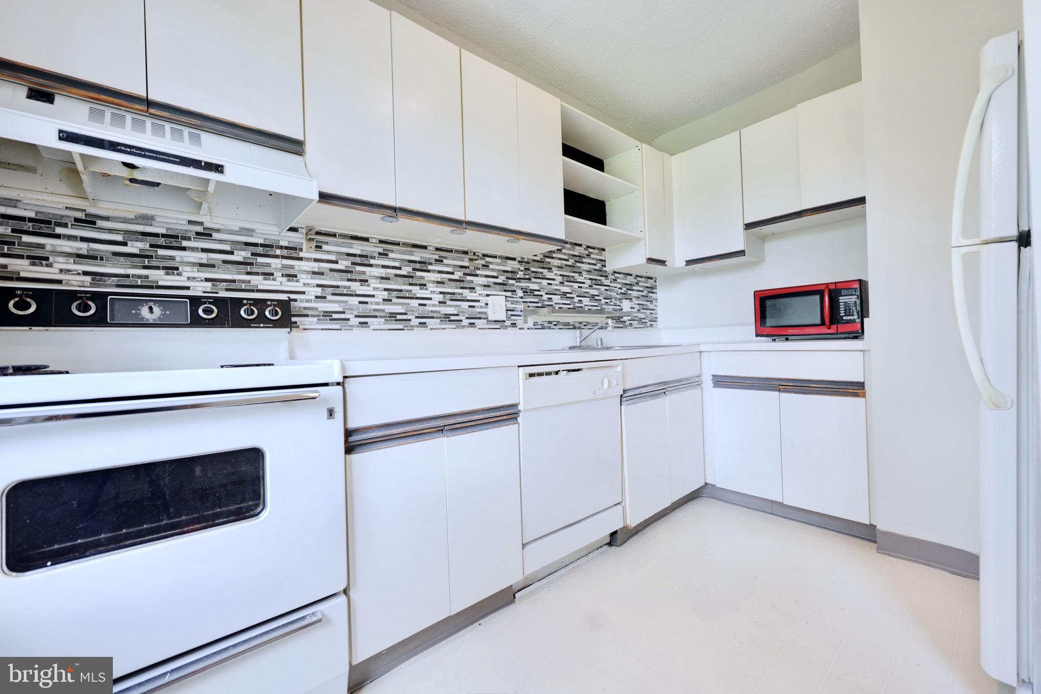 POTOWMACK CROSSING - Residential