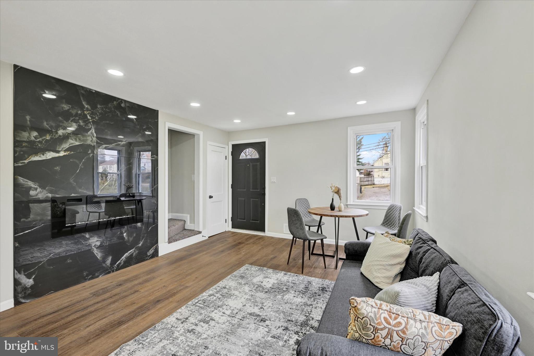 2926 GRENDON LANE