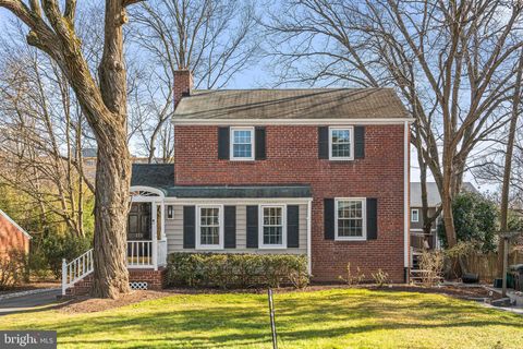 111 S OAK STREET FALLS CHURCH VA 22046