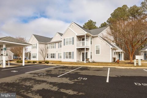 Condo For Sale - 11427 Manklin Creek Road #UNIT 7<br/> OCEAN PINES, MD 21811