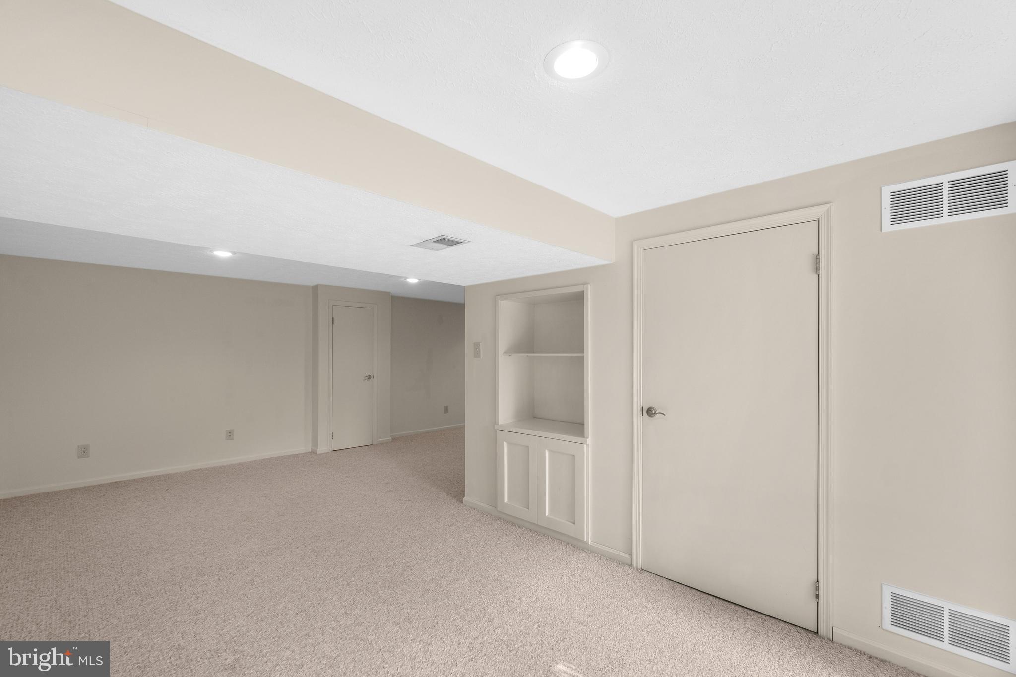 KINGS CONTRIVANCE - Residential