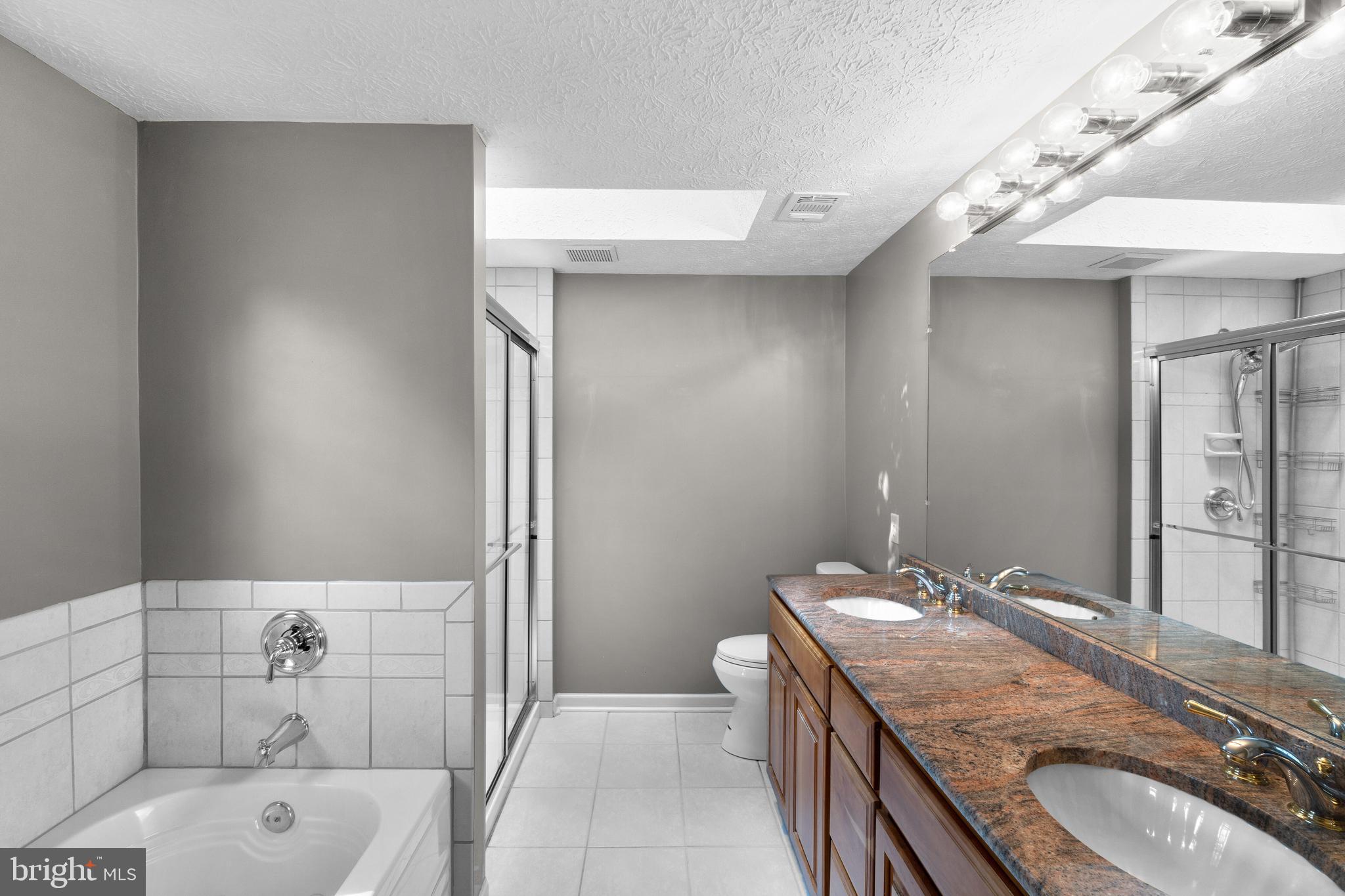 KINGS CONTRIVANCE - Residential