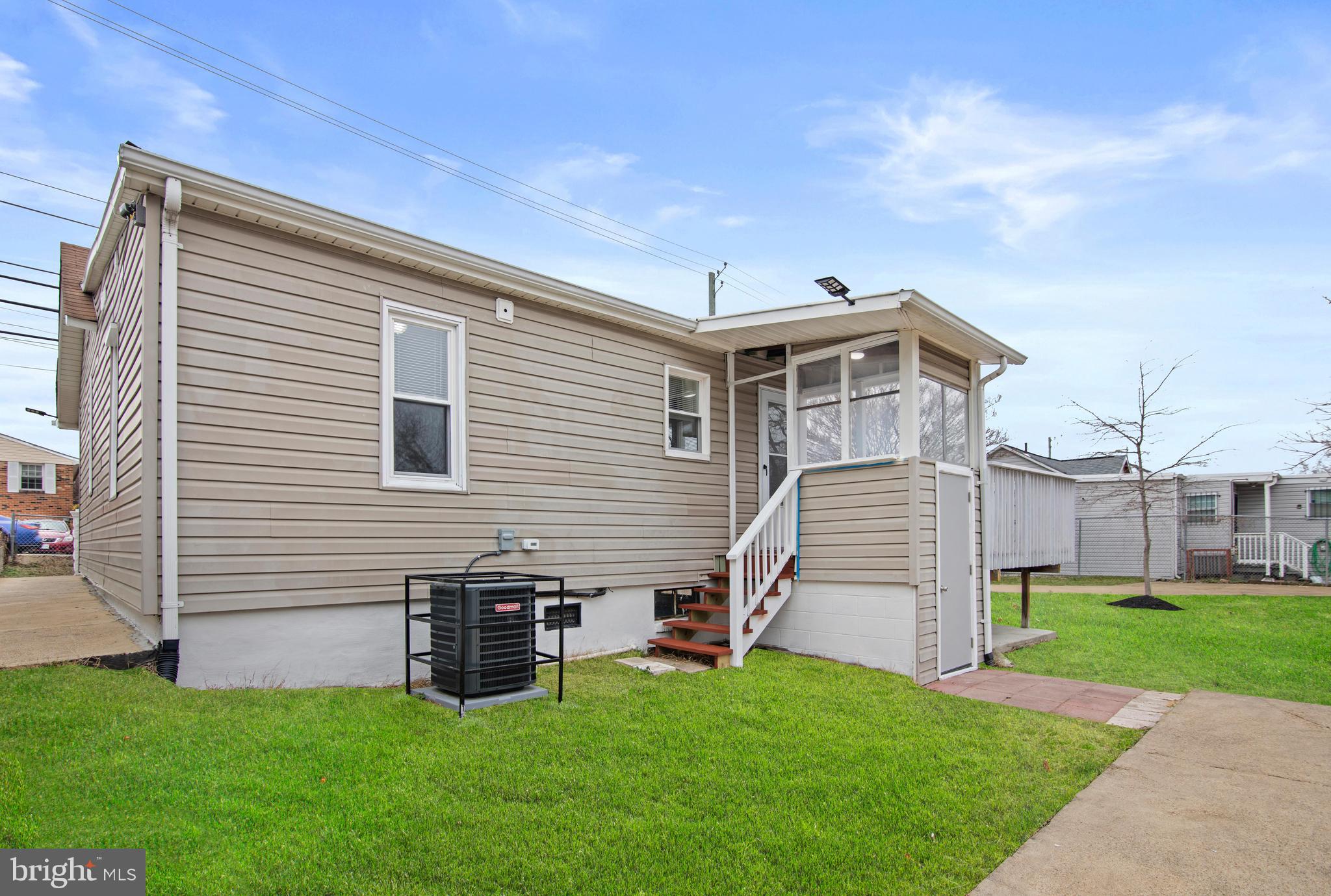 CAPITOL HEIGHTS - Residential