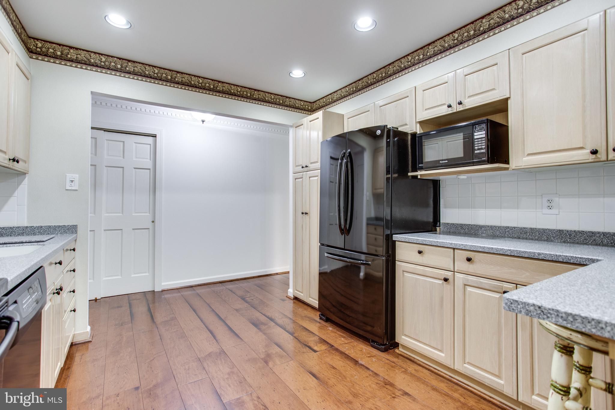 GEORGETOWN VILLAGE - Residential