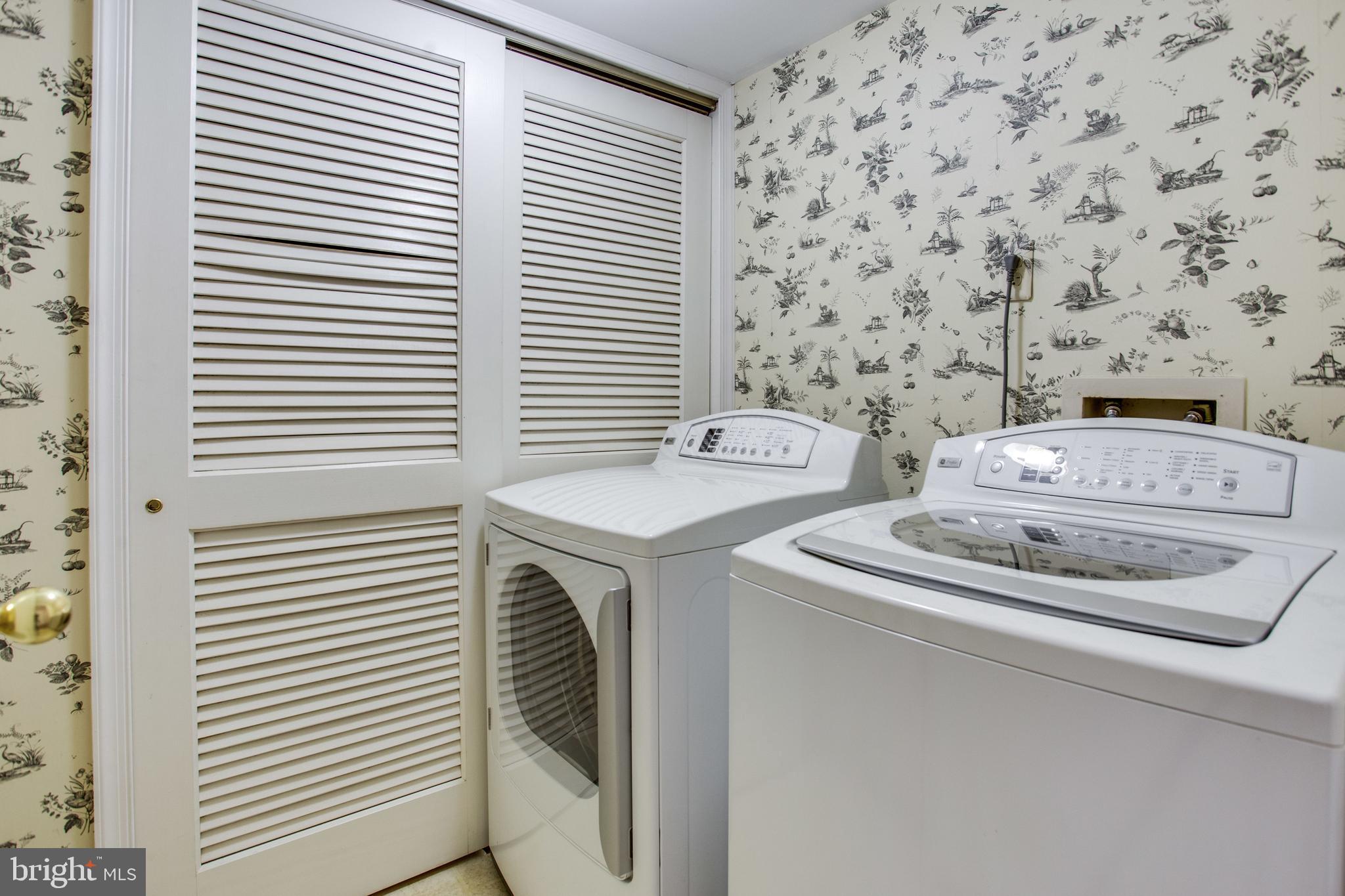 GEORGETOWN VILLAGE - Residential