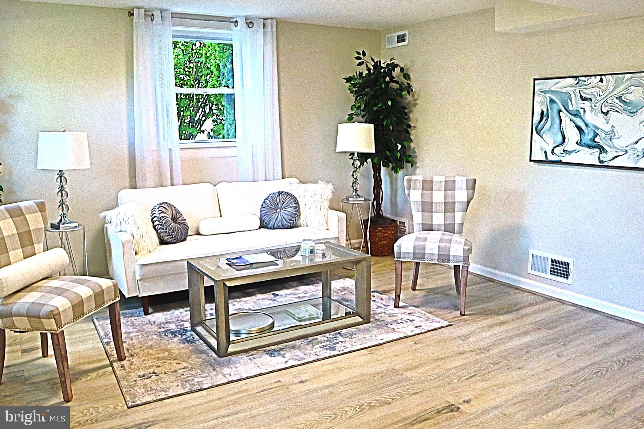 BURGUNDY ESTATES - Residential