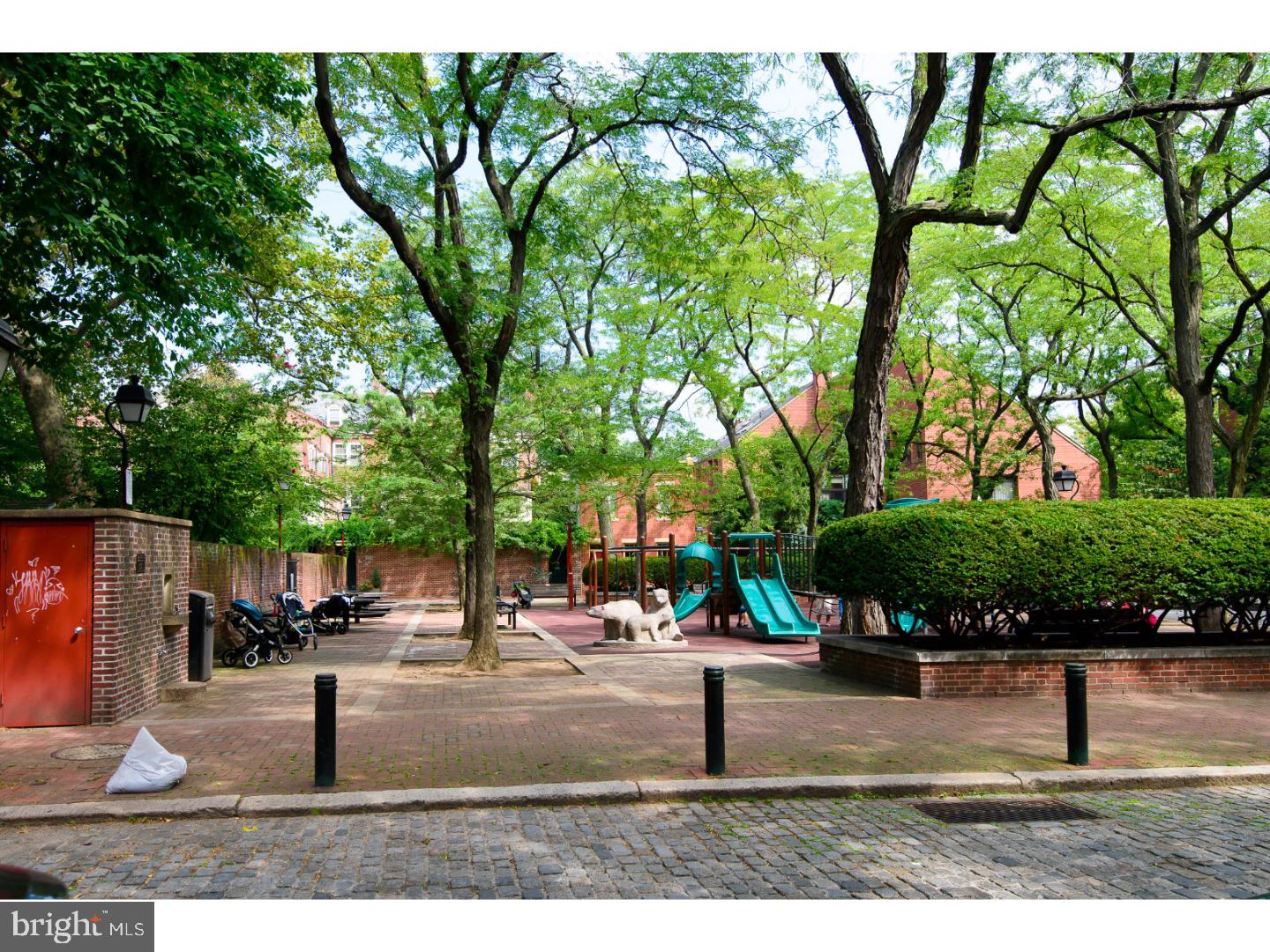 SOCIETY HILL - Residential