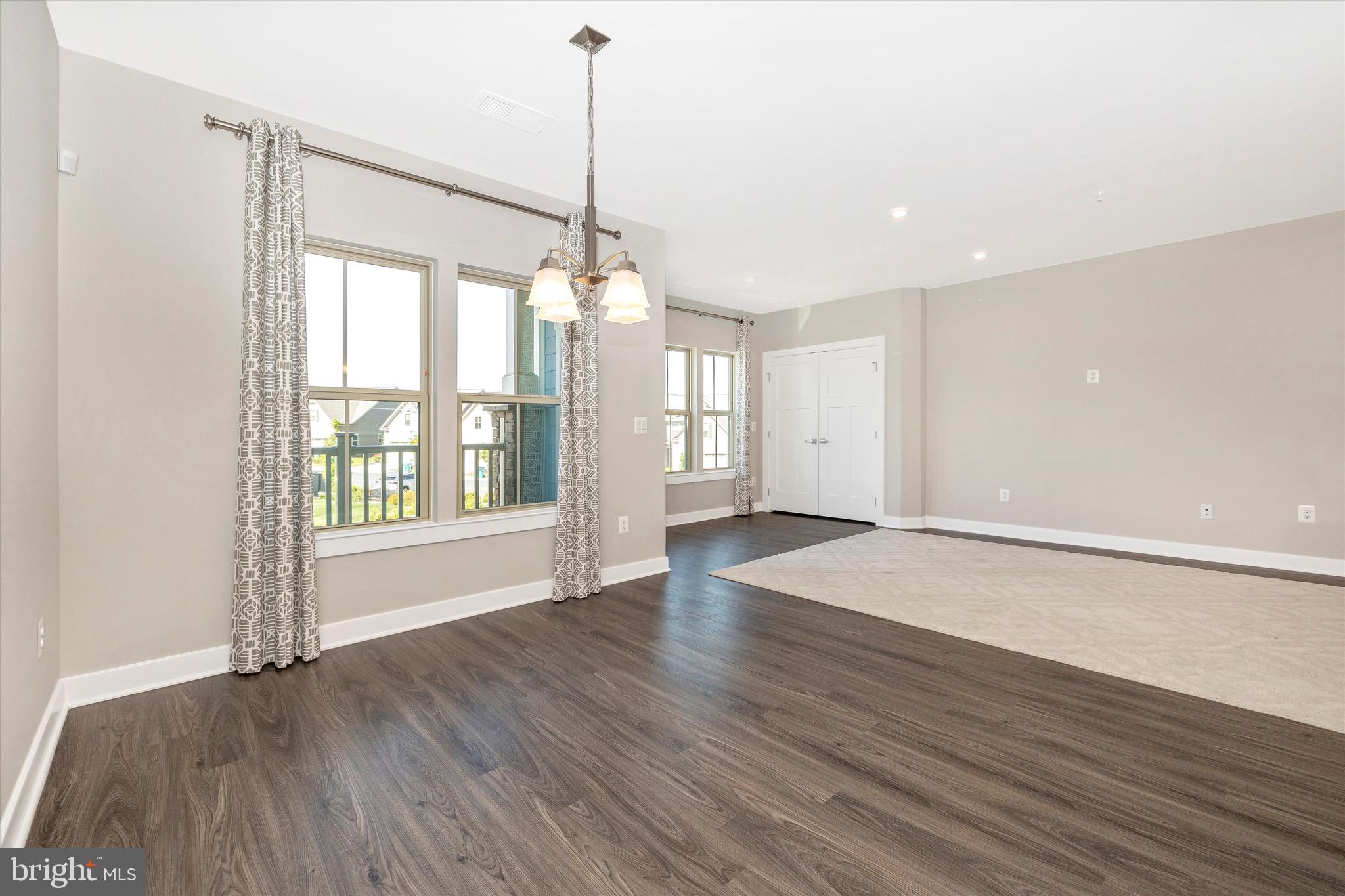 THE WOODLANDS - Residential