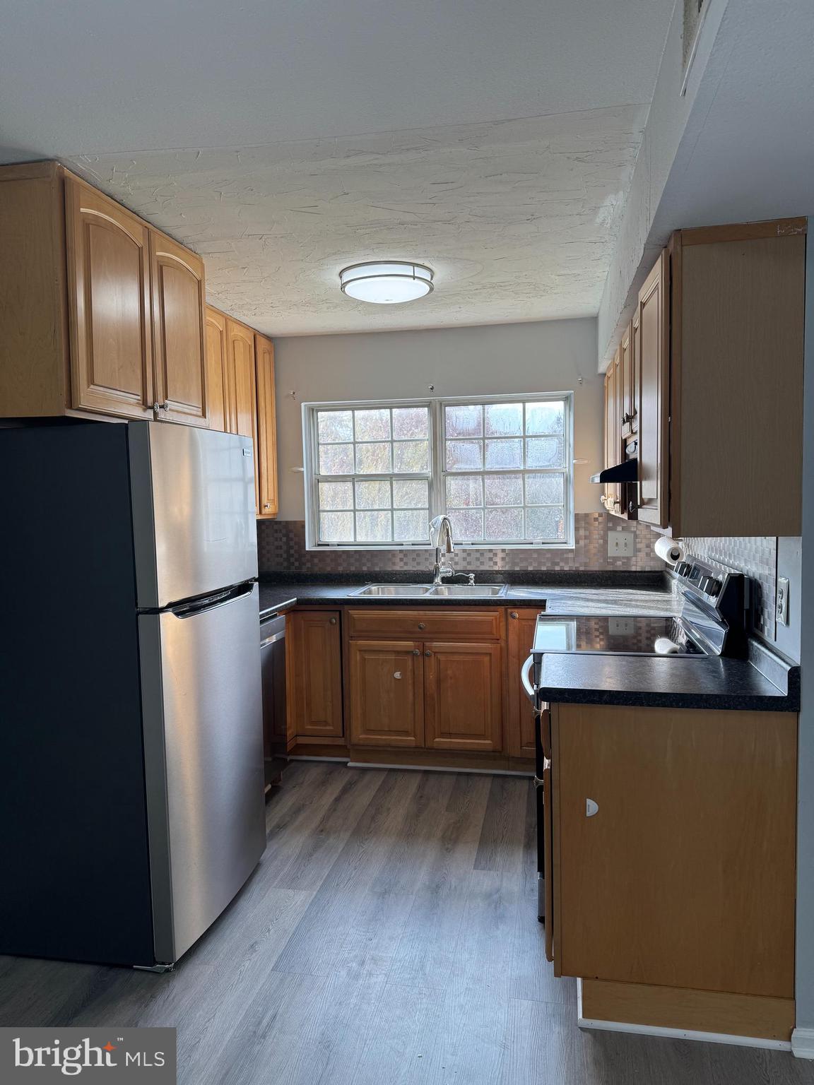 FOX CHAPEL AT TUDOR KNOLLS - Residential Lease