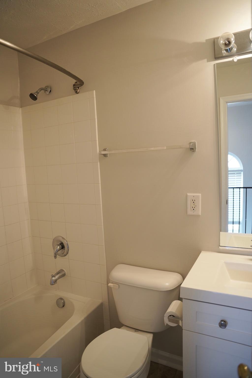 CRAIN SUMMIT - Residential Lease