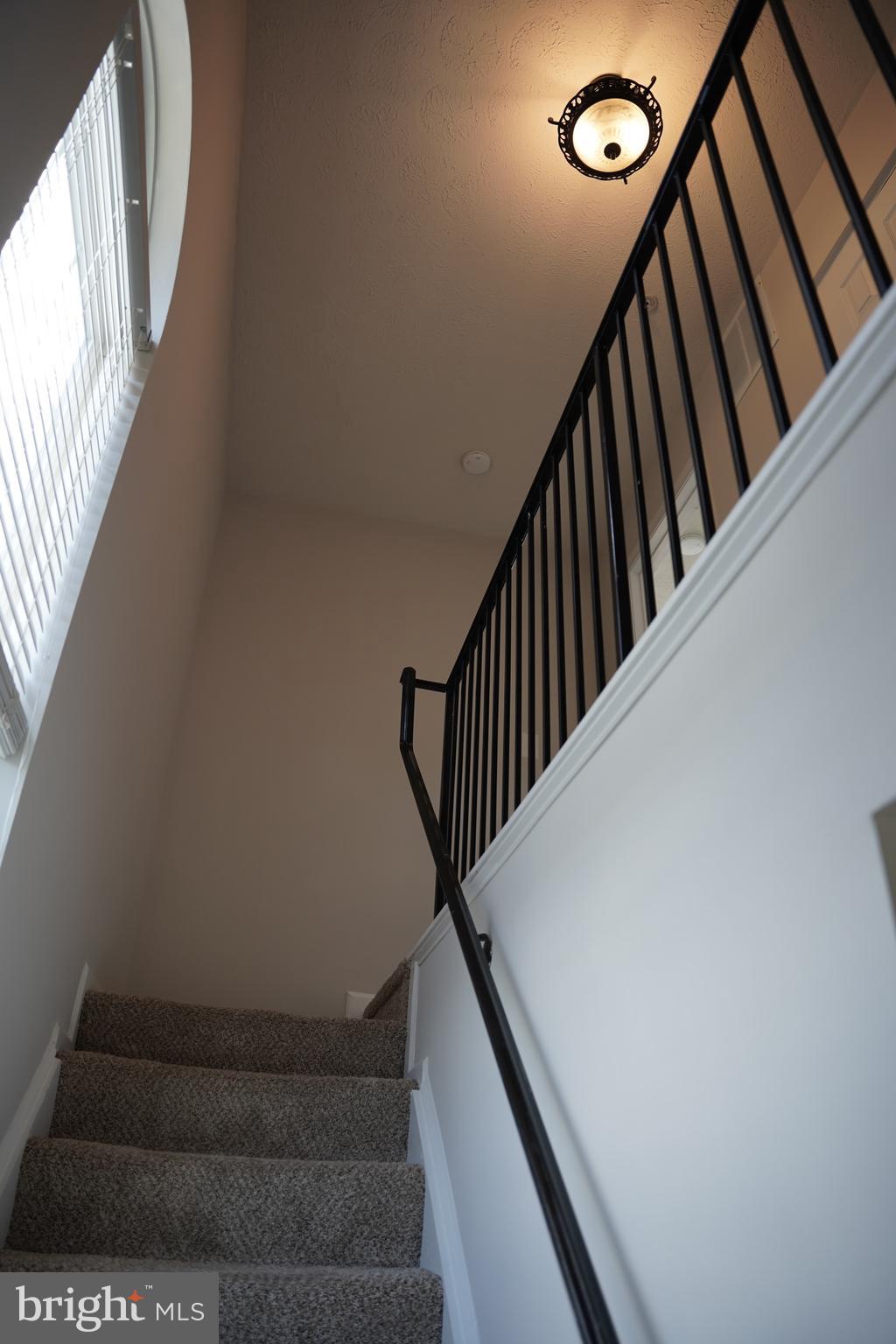 CRAIN SUMMIT - Residential Lease