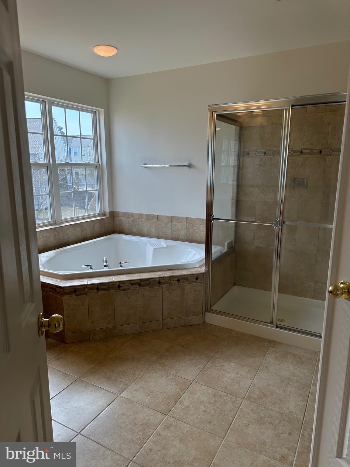 WESTBURY - Residential