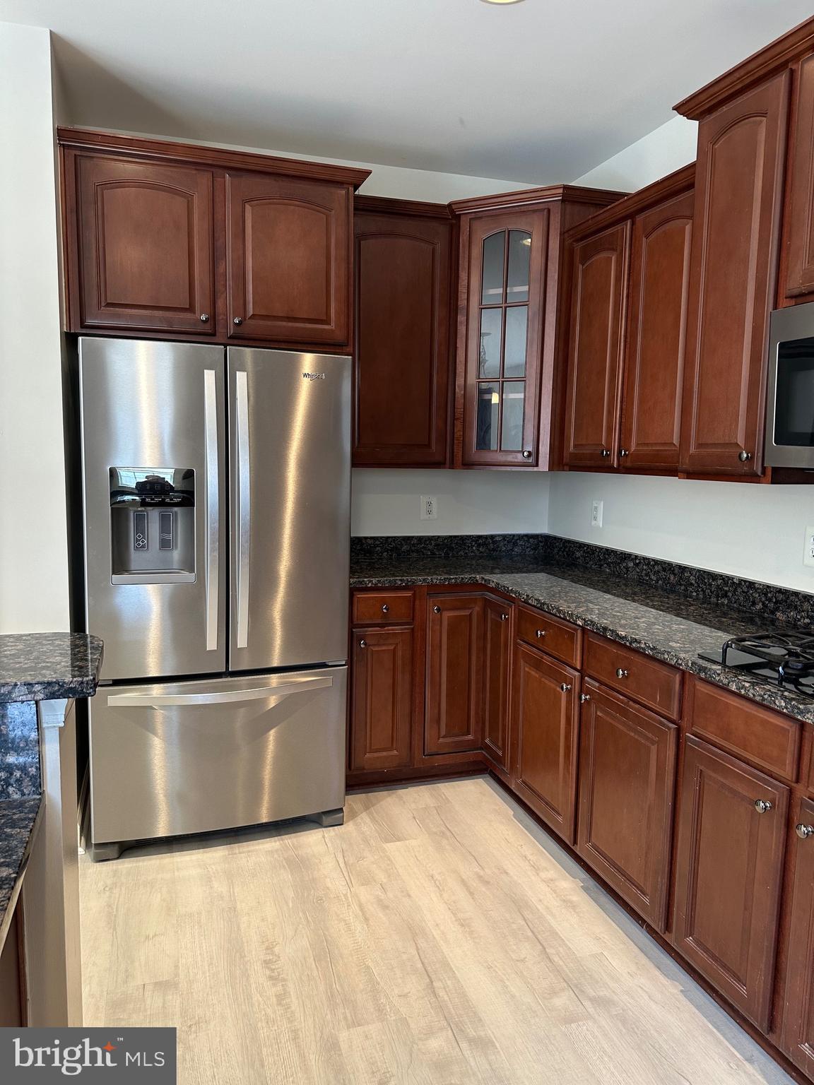 WESTBURY - Residential