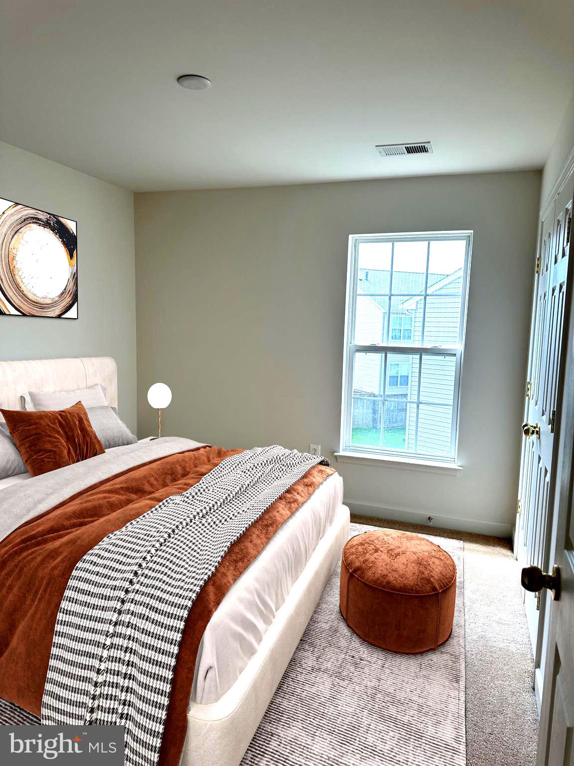 WESTBURY - Residential