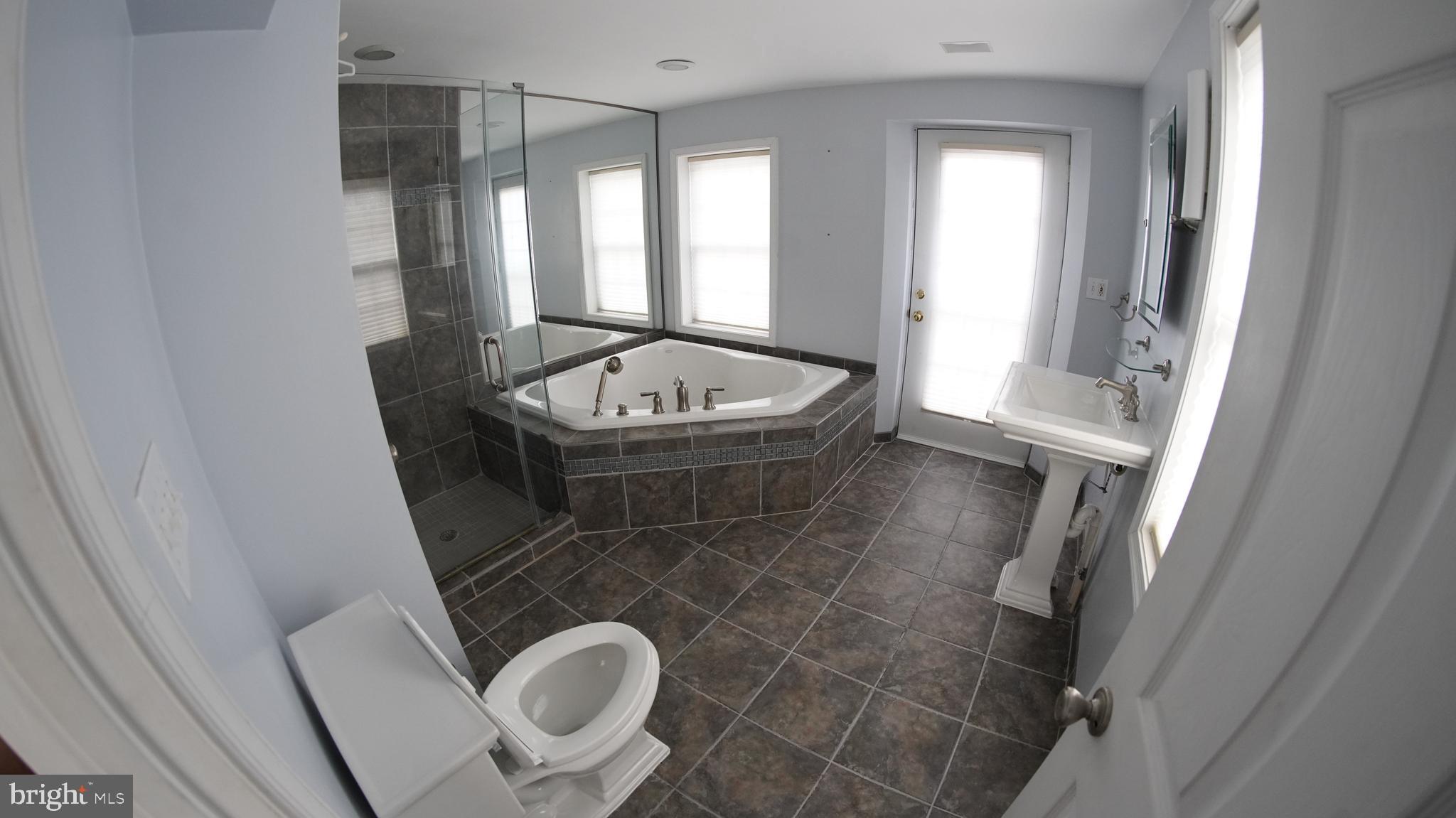 LOCUST POINT - Residential Lease