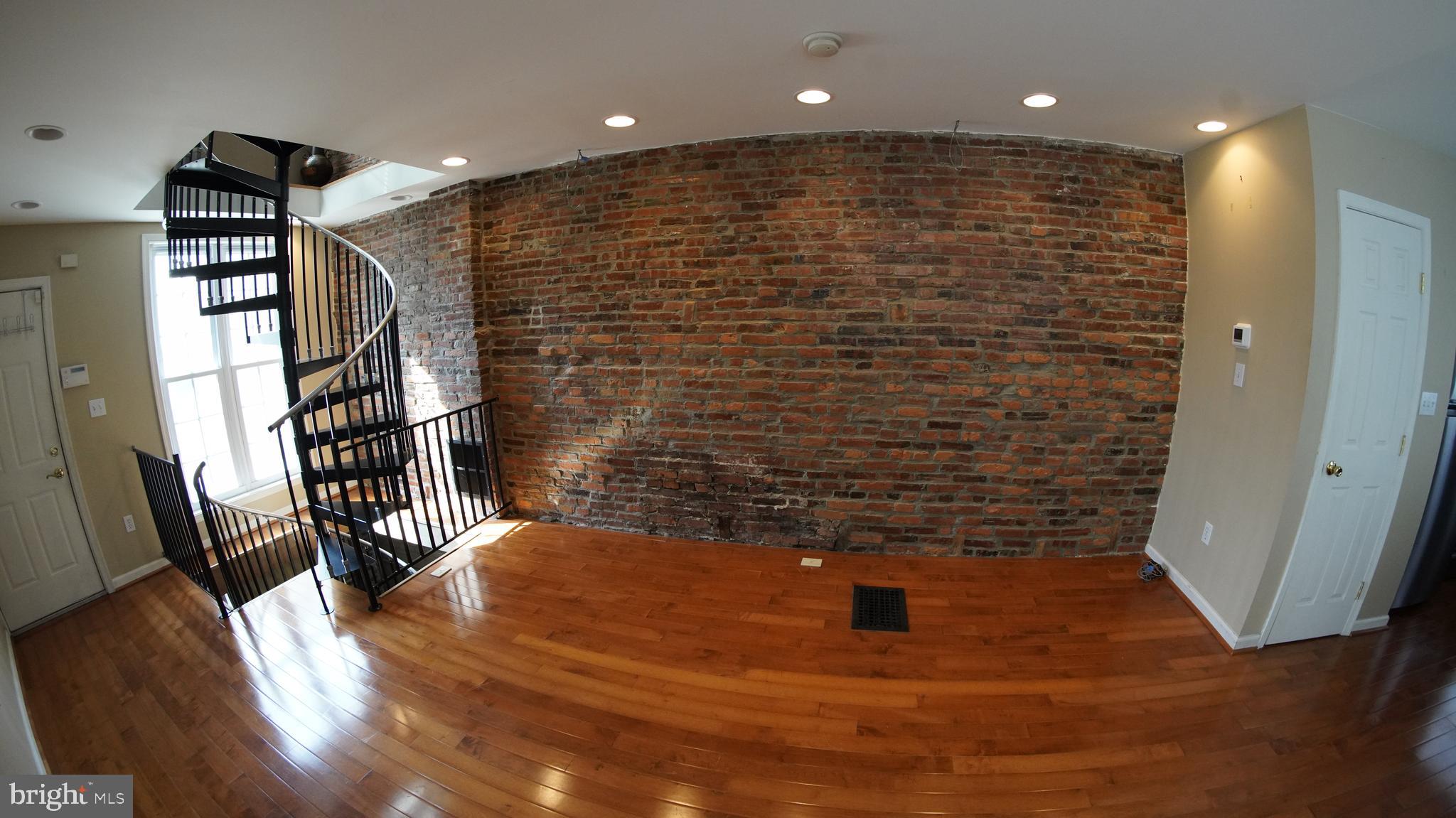 LOCUST POINT - Residential Lease