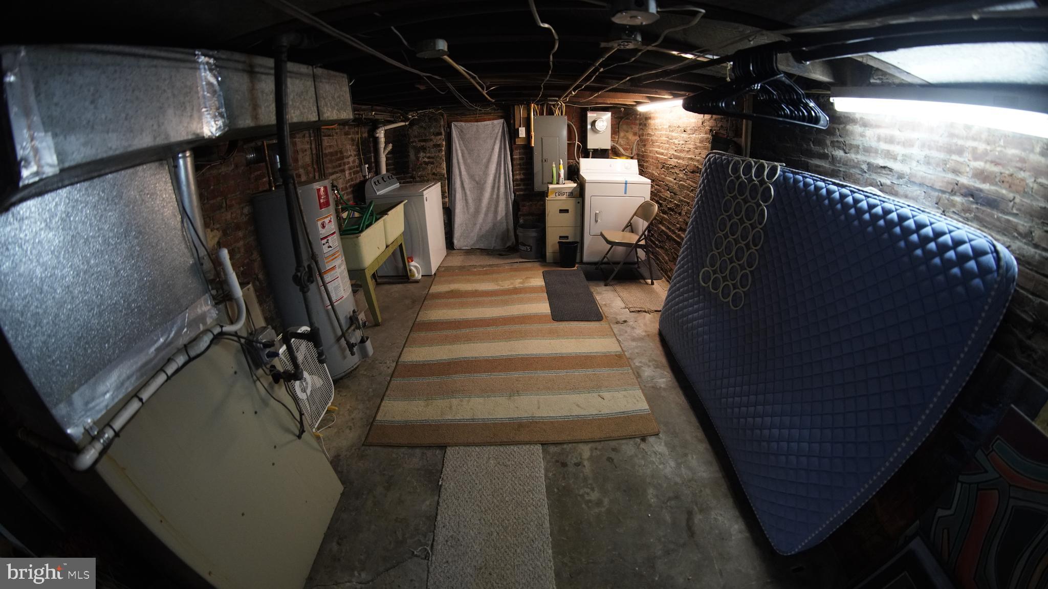 LOCUST POINT - Residential Lease