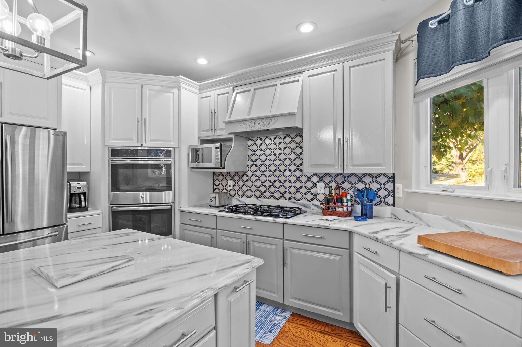 PEAKE FARM - Residential