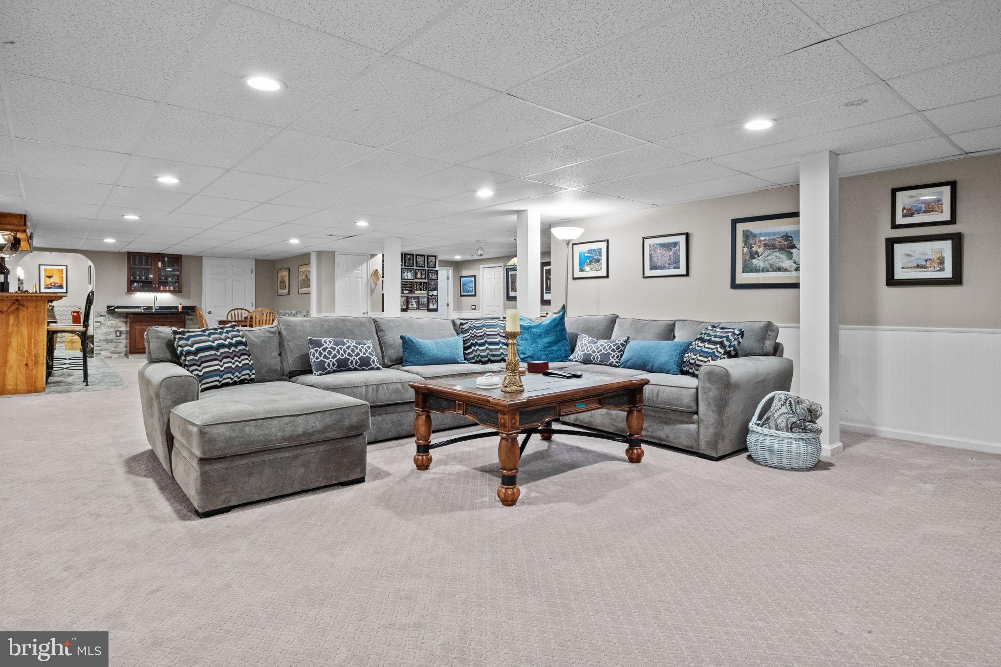 PEAKE FARM - Residential