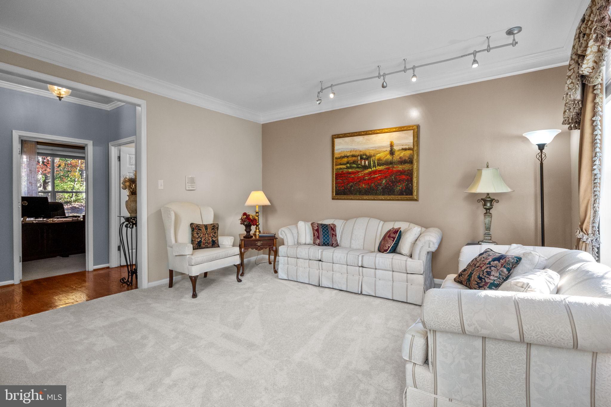 PEAKE FARM - Residential