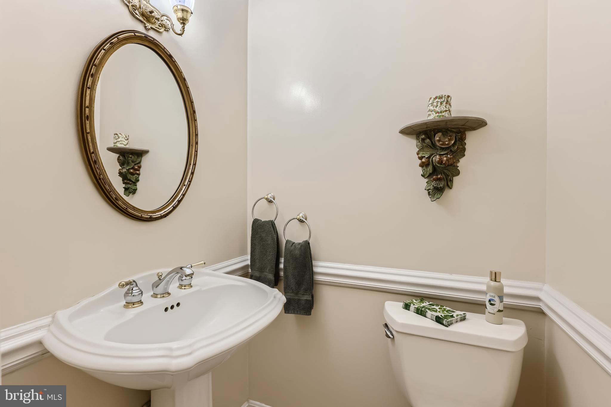 LONG GREEN MANOR - Residential