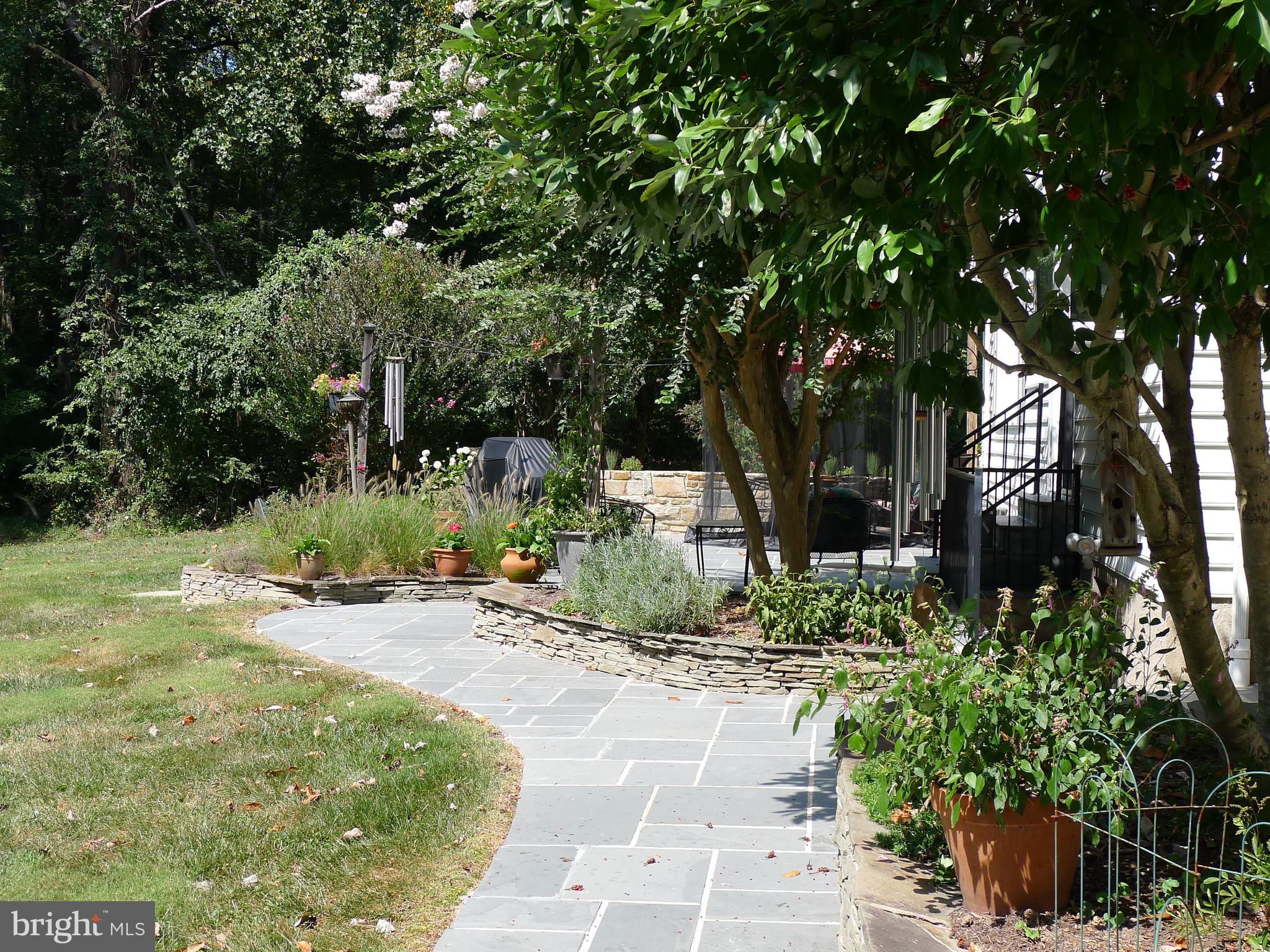 LONG GREEN MANOR - Residential