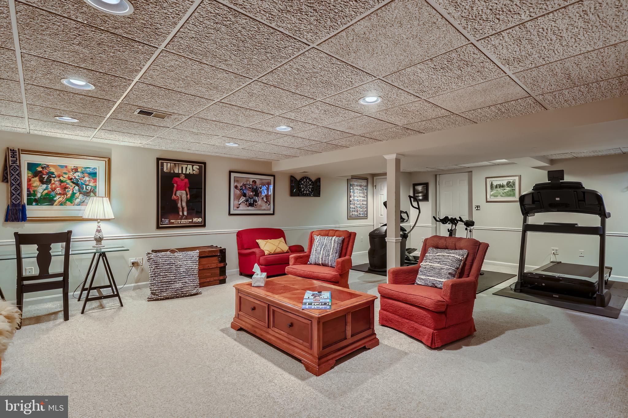 LONG GREEN MANOR - Residential