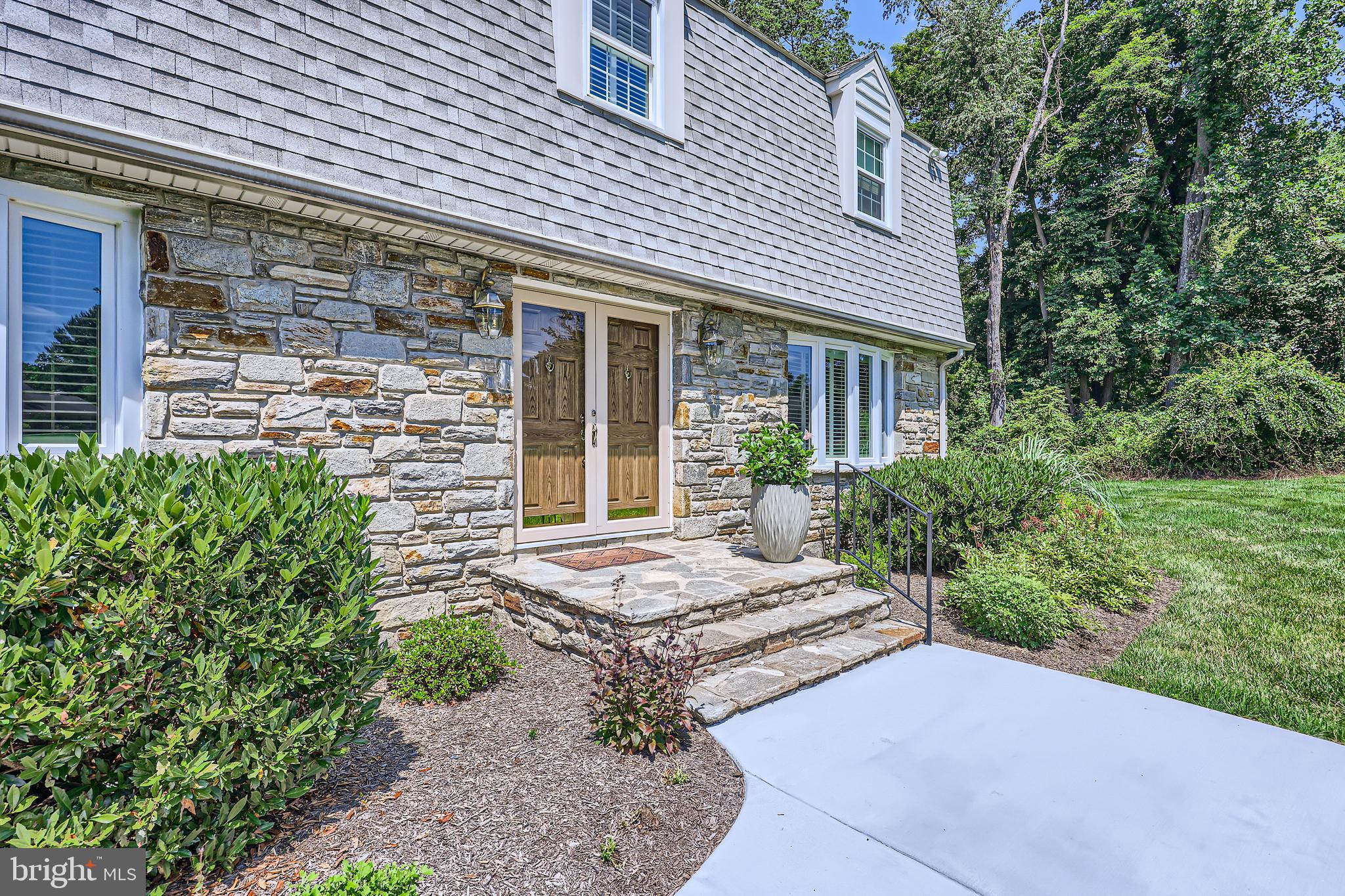 LONG GREEN MANOR - Residential