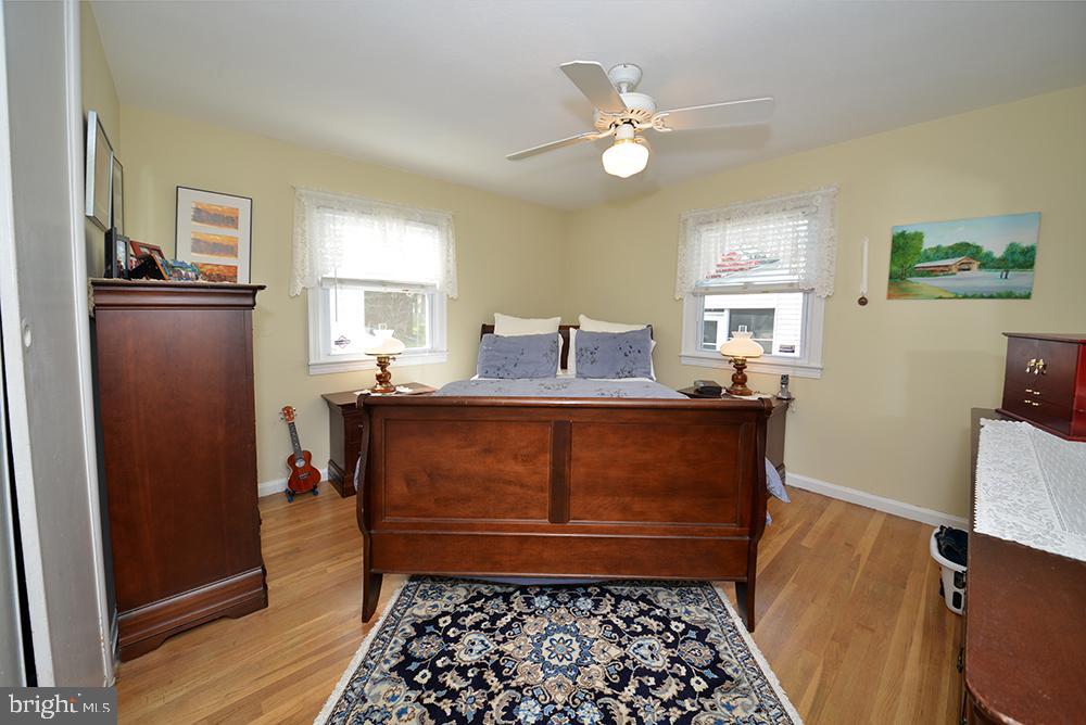 WEST VIENNA WOODS - Residential Lease