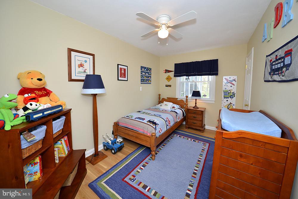 WEST VIENNA WOODS - Residential Lease