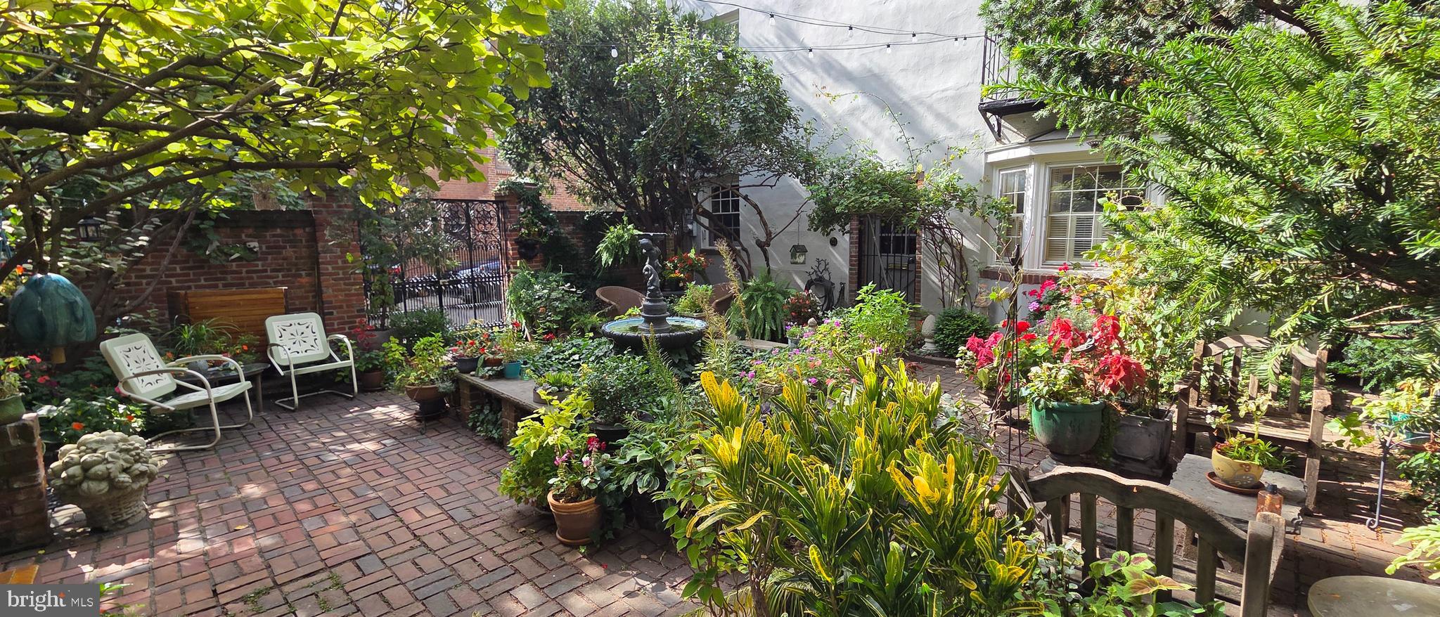 WASHINGTON SQ WEST - Residential